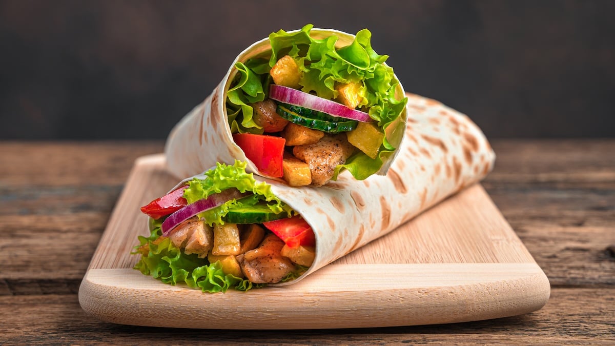 Wraps au poulet grillé et crudités